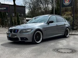 Grau Gebraucht 2009 BMW 330 Limousine | 10.000 € (Guter Preis)