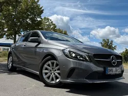 Grau Gebraucht 2015 Mercedes A180 Style Limousine | 17.199 € (Fairer Preis)