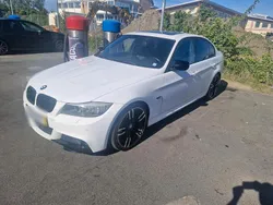 Weiß Gebraucht 2010 BMW 320 M Sport Limousine | 5.300 € (Superpreis)