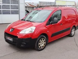 Rot Gebraucht 2011 Peugeot Partner Comfort Van / Kleinbus | 4.990 € (Fairer Preis)