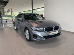 Grau Gebraucht 2023 BMW 318 Kombi | 24.885 € (Guter Preis)