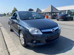 Blau Gebraucht 2009 Opel Tigra Edition Cabrio | 4.900 € (Etwas zu teuer)