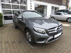 Grau Gebraucht 2016 Mercedes GLC250 SUV | 25.900 € (Fairer Preis)