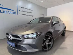 Grau Gebraucht 2020 Mercedes CLA180 Limousine | 23.490 € (Superpreis)