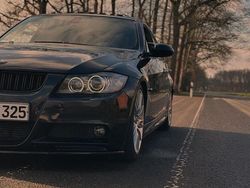 Schwarz Gebraucht 2007 BMW 325 M Sport Limousine | 12.800 € (Teuer)