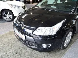 Schwarz Gebraucht 2009 Citroën C4 Tendance Limousine | 5.993 €