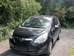 Schwarz Gebraucht 2010 Opel Meriva Edition Van / Kleinbus | 2.800 € (Fairer Preis)