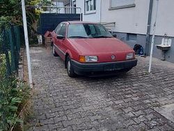 Rot Gebraucht 1991 VW Passat Limousine | 599 €