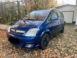 Blau Gebraucht 2006 Opel Meriva Van / Kleinbus | 2.690 € (Fairer Preis)