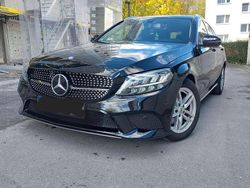 Schwarz Gebraucht 2019 Mercedes 220 Limousine | 20.499 €