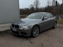 Silber Gebraucht 2009 BMW 320 M Sport Coupé | 7.999 € (Guter Preis)