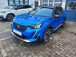 Vertigo blau metallic Gebraucht 2020 Peugeot e-2008 Allure GT-Line SUV | 17.900 € (Fairer Preis)