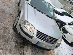 Silber Gebraucht 2000 VW Passat Limousine | 950 € (Guter Preis)
