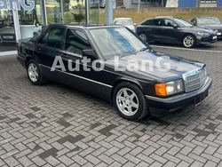 Blau/schwarz Gebraucht 1992 Mercedes 190 Limousine | 7.950 €