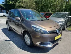 Braun Gebraucht 2013 Renault Scénic III Dynamique Van / Kleinbus | 4.390 € (Superpreis)