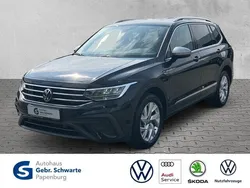 Schwarz Gebraucht 2024 VW Tiguan Allspace Life SUV | 35.880 € (Guter Preis)
