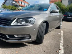 Grau Gebraucht 2011 VW Passat Kombi | 10.700 € (Etwas zu teuer)
