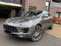 Grau Gebraucht 2015 Porsche Macan S SUV | 27.677 € (Guter Preis)