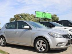 Silber Gebraucht 2012 Kia Ceed Edition 7 Kleinwagen | 3.690 € (Guter Preis)