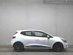 Gletscherweiss (metallic) Gebraucht 2019 Renault Clio IV Life Kleinwagen | 9.980 € (Guter Preis)