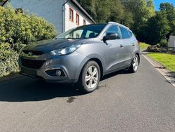 Grau Gebraucht 2012 Hyundai ix35 SUV | 7.799 € (Fairer Preis)