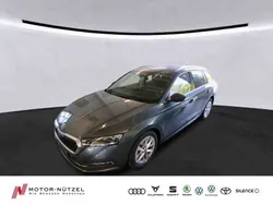 Grau Gebraucht 2021 Skoda Octavia Style Kombi | 19.930 € (Etwas zu teuer)