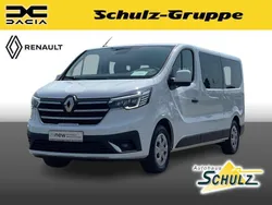 Arktisweiß Gebraucht 2024 Renault Trafic Life Van | 39.899 €