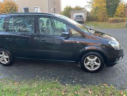 Schwarz Gebraucht 2007 Opel Zafira Kombi | 1.800 € (Guter Preis)