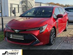 Rot Gebraucht 2021 Toyota Corolla Team Kombi | 19.990 € (Guter Preis)
