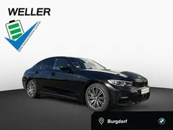 Black sapphire (schwarz) Gebraucht 2020 BMW 330e M Sport Limousine | 29.790 € (Fairer Preis)