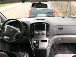 Schwarz Gebraucht 2011 Hyundai H-1 Van / Kleinbus | 7.500 € (Etwas zu teuer)