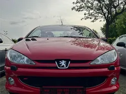 Rot Gebraucht 2005 Peugeot 206 CC Cabrio | 2.200 € (Fairer Preis)