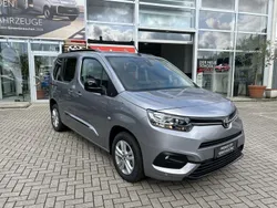 Bismutsilber Gebraucht 2024 Toyota Proace Verso City Kombi | 35.490 € (Fairer Preis)
