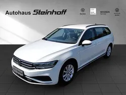 Weiß Gebraucht 2021 VW Passat Kombi | 21.490 € (Fairer Preis)