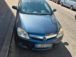 Blau Gebraucht 2006 Opel Tigra Basis Cabrio | 1.900 € (Guter Preis)