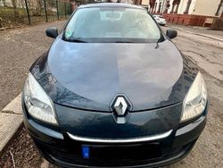 Grau Gebraucht 2012 Renault Mégane Coupé Coupé | 5.300 €