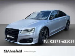 Floret silver, matt effect Gebraucht 2016 Audi S8 Sport Limousine | 46.500 €