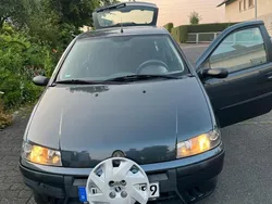 Grau Gebraucht 2002 Fiat Punto Kleinwagen | 1.100 €