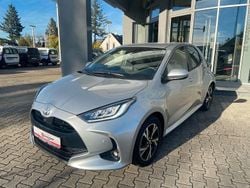 Silber Gebraucht 2024 Toyota Yaris Style Limousine | 20.599 €