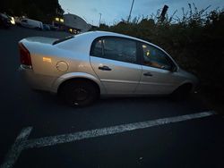 Silber Gebraucht 2002 Opel Vectra Limousine | 2.200 € (Fairer Preis)