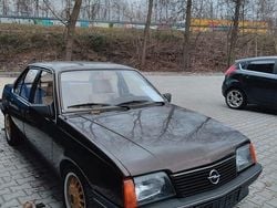 Braun Gebraucht 1984 Opel Ascona Limousine | 3.950 €