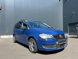 Blau Gebraucht 2009 VW Touran Trendline Van / Kleinbus | 4.200 € (Fairer Preis)