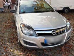 Silber Gebraucht 2010 Opel Astra Eco Kombi | 1.350 € (Superpreis)