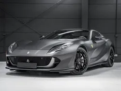 Grau Gebraucht 2021 Ferrari 812 Cabrio | 575.000 €