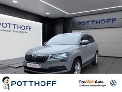 Steelgrau Gebraucht 2020 Skoda Karoq Style SUV | 23.722 € (Fairer Preis)