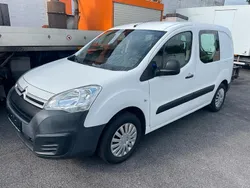 Weiß Gebraucht 2017 Citroën Berlingo Business Class Van / Kleinbus | 8.450 € (Fairer Preis)