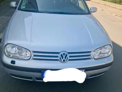 Silber Gebraucht 2001 VW Golf IV Basis Kleinwagen | 1.850 € (Guter Preis)