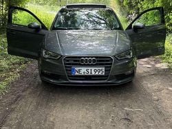 Grau Gebraucht 2015 Audi A3 Limousine | 14.000 € (Teuer)
