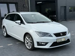 Weiß Gebraucht 2016 Seat Leon ST FR Kombi | 15.490 € (Fairer Preis)
