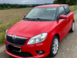 Rot Gebraucht 2014 Skoda Fabia Ambition Limousine | 4.290 € (Guter Preis)